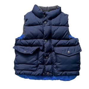 BabyGap navy blue puffer vest in size 2T.